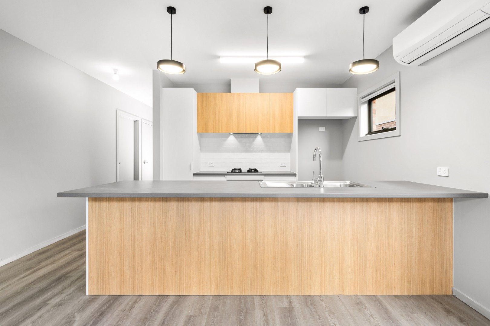 3/10 Curletts Road, Lara, VIC 3212, Lara - Thumbnail 2
