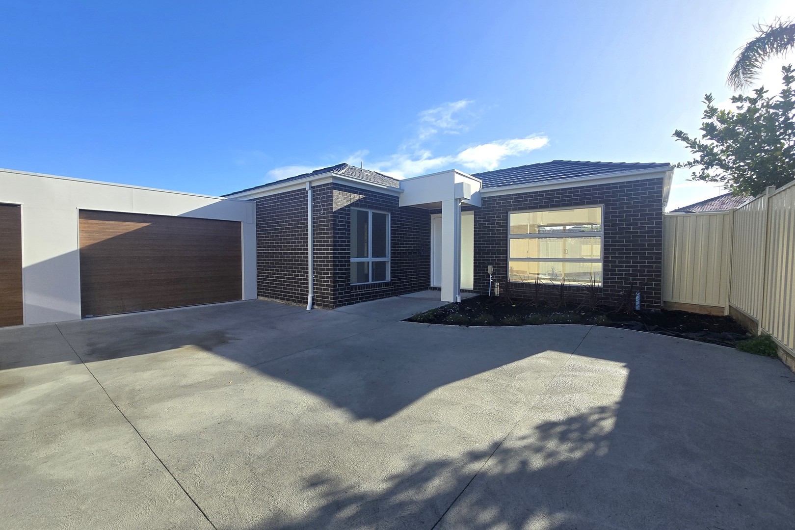 3/10 George Street, St Albans, VIC 3021, St Albans - Thumbnail 2