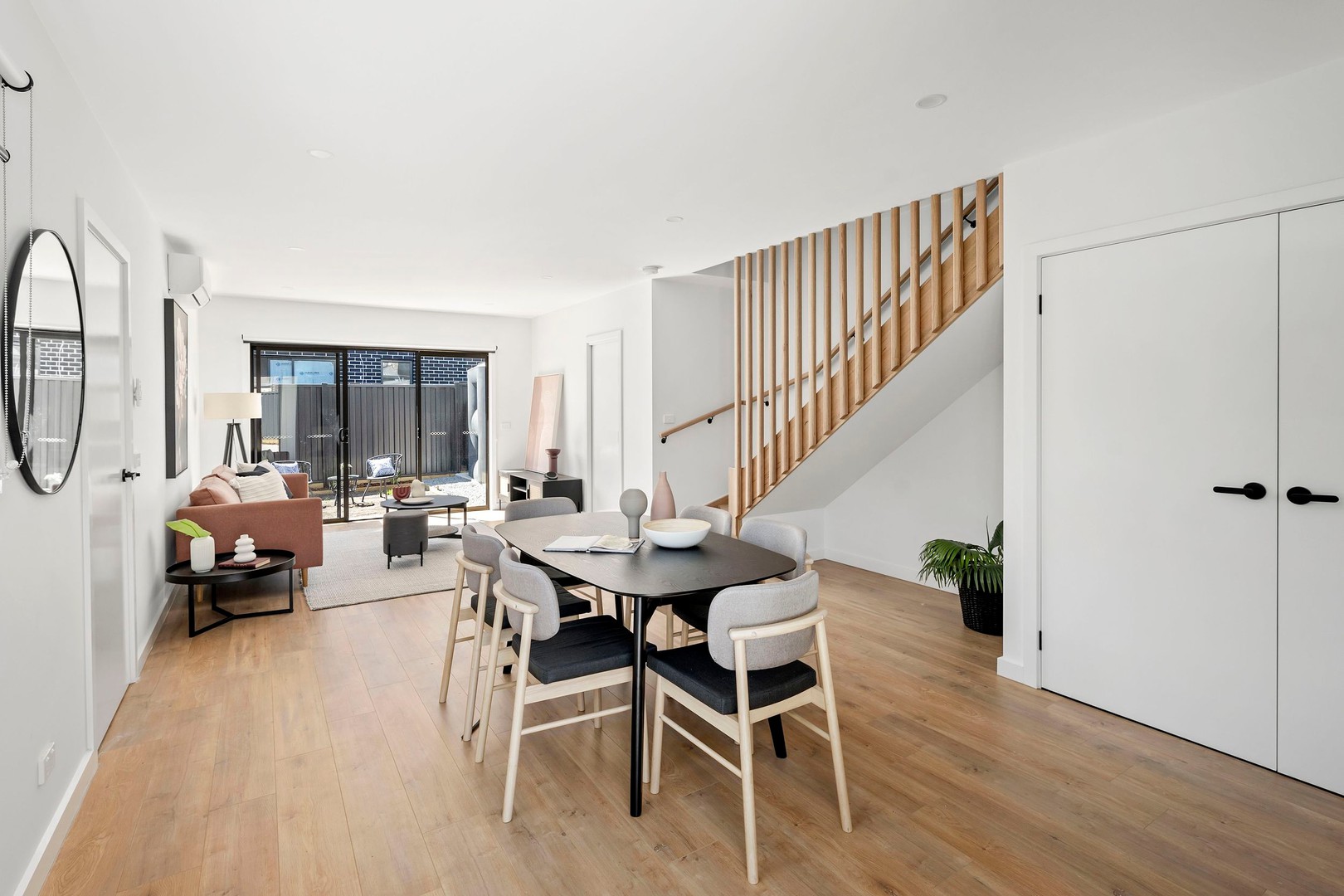 3/10 Hart Street, Airport West, VIC 3042, Airport West - Thumbnail 2