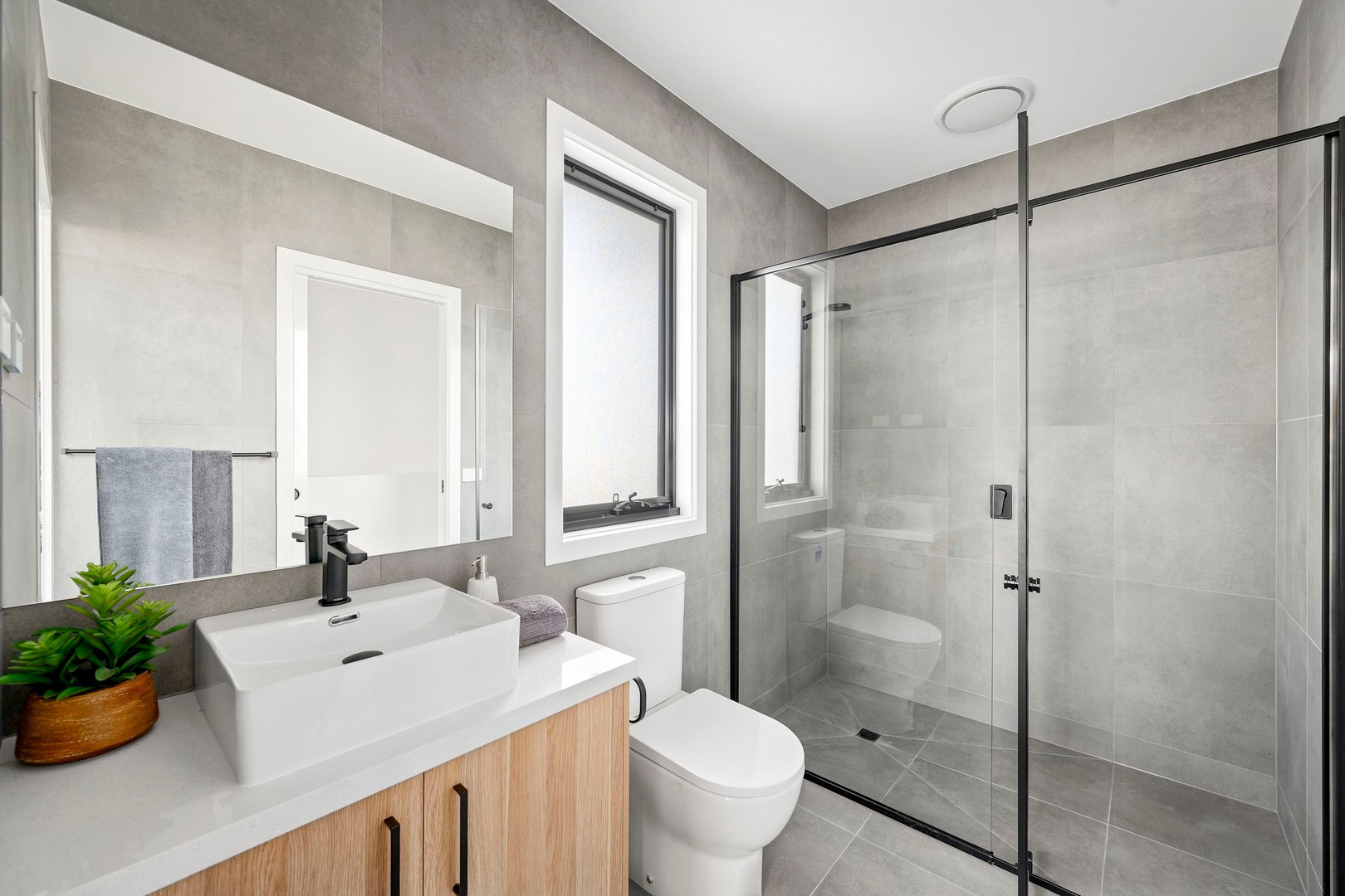 3/10 Hart Street, Airport West, VIC 3042, Airport West - Thumbnail 6