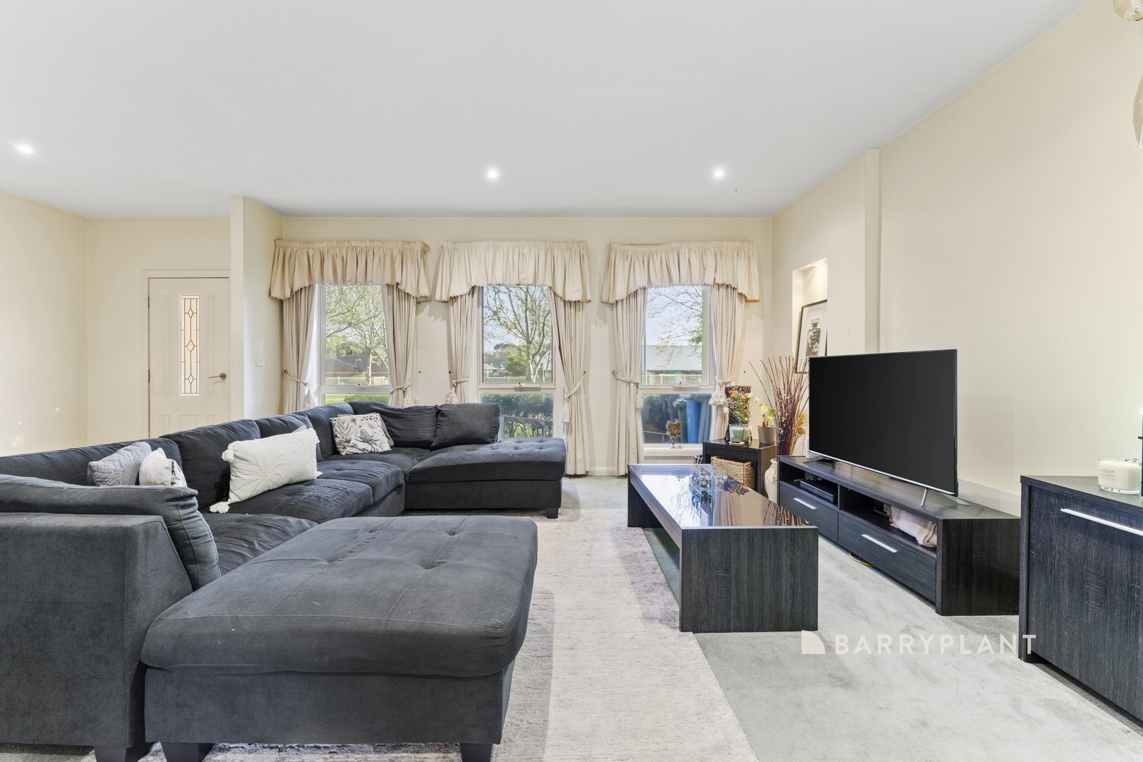 3/10 Parkhill Drive, Berwick, VIC 3806, Berwick - Thumbnail 3