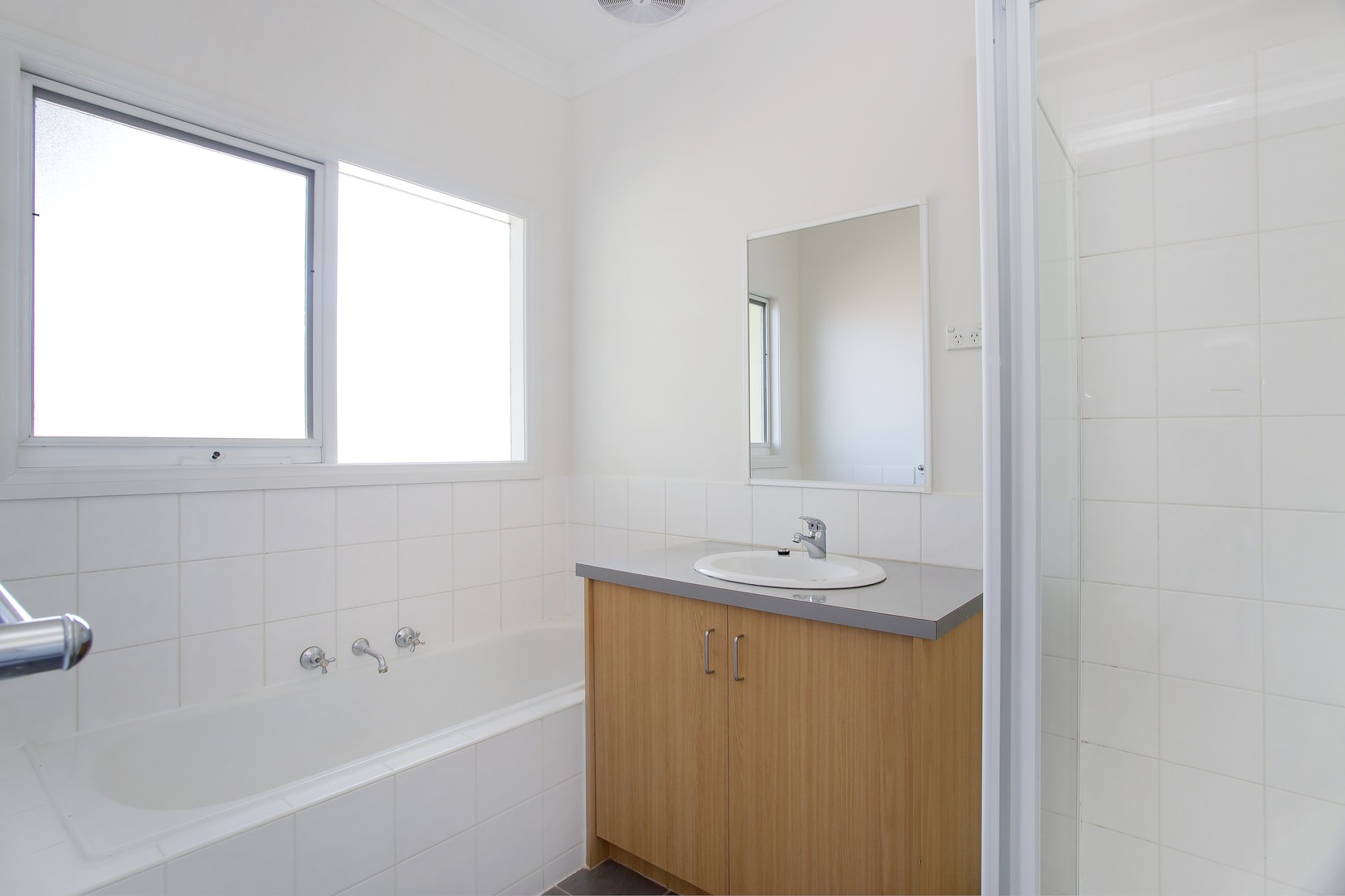 3/101 Martins Lane, Viewbank, VIC 3084, Viewbank - Thumbnail 5