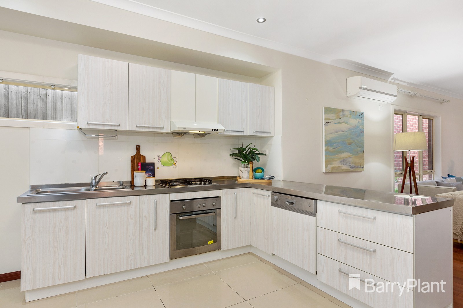 3/11 Aurisch AvenueGlen Waverley, VIC 3150, Glen Waverley - Thumbnail 3