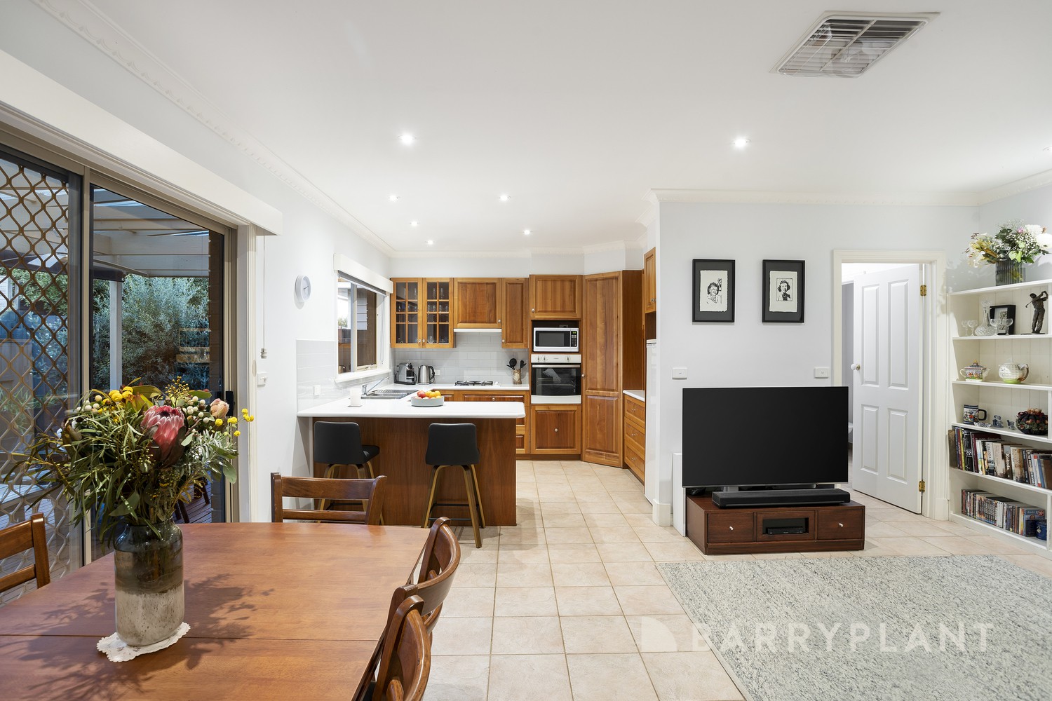 3/11 Springfield Street, Briar Hill, VIC 3088, Briar Hill - Thumbnail 3