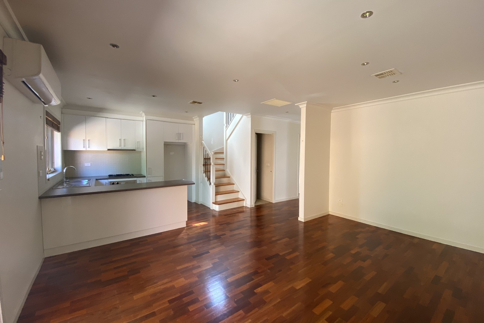 3/111 Hickford Street, Reservoir, VIC 3073, Reservoir - Thumbnail 2