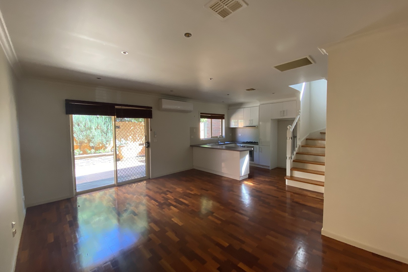 3/111 Hickford Street, Reservoir, VIC 3073, Reservoir - Thumbnail 4