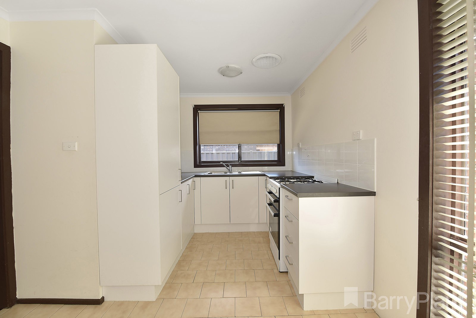 3/111 Purinuan Road, Reservoir, VIC 3073 - Thumbnail 1 - 30/11/2021
