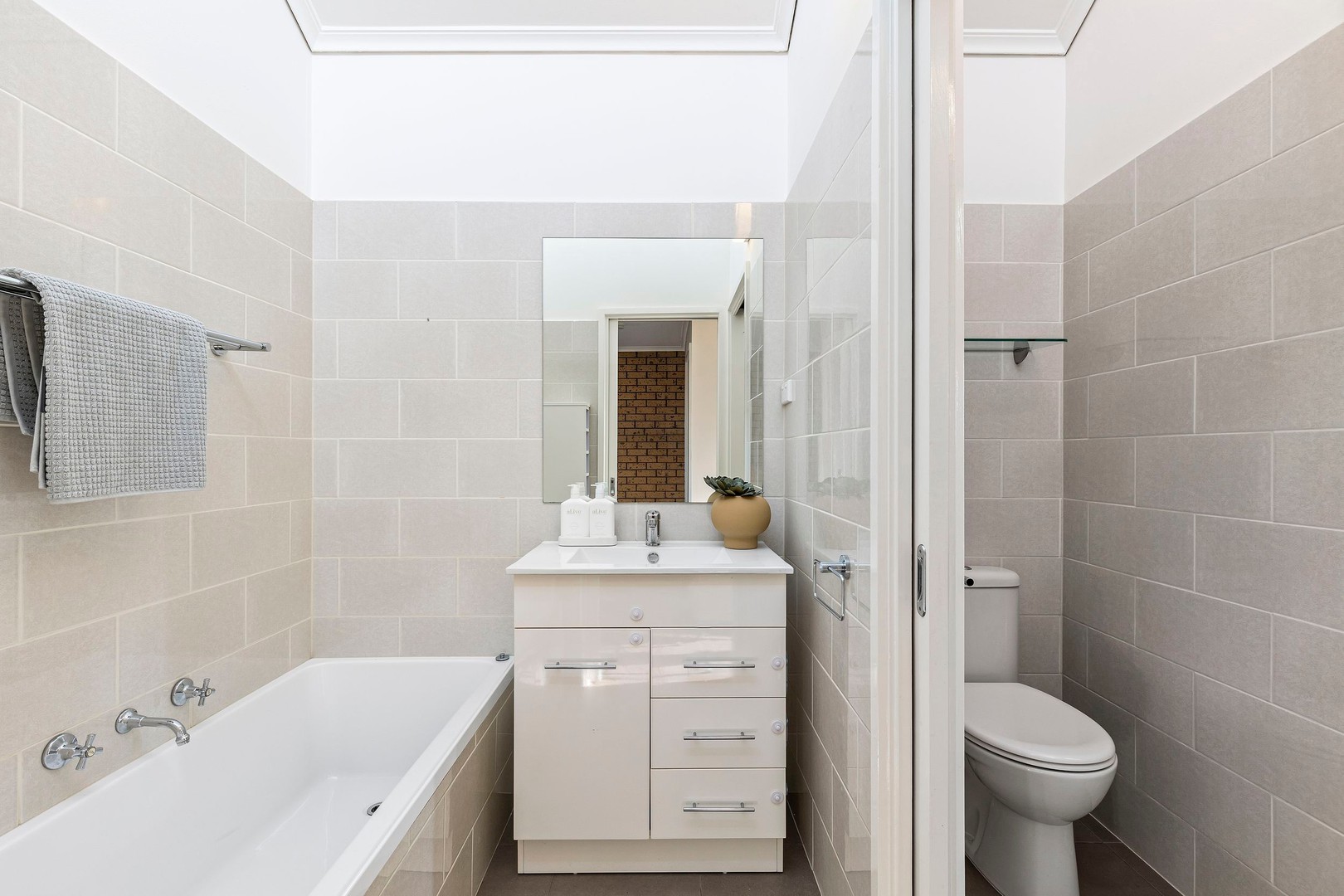 3/12 Balmoral Street, Essendon, VIC 3040, Essendon - Thumbnail 5