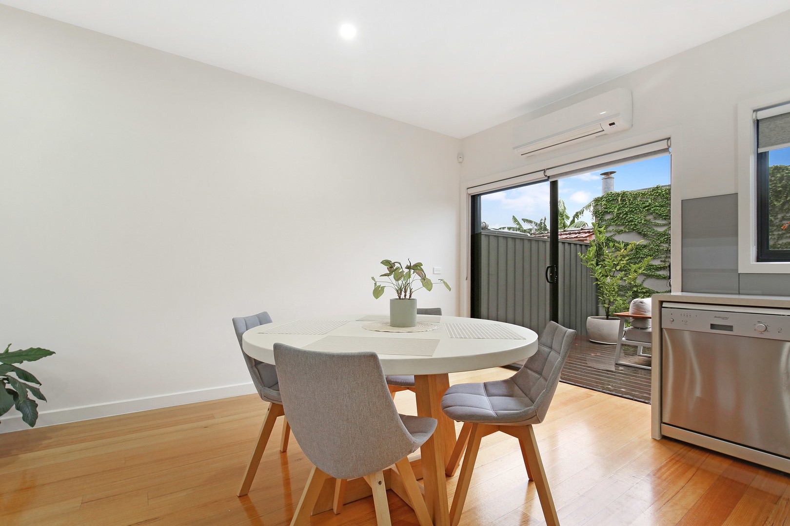 3/12 Hamilton Court, Lalor, VIC 3075, Lalor - Thumbnail 3