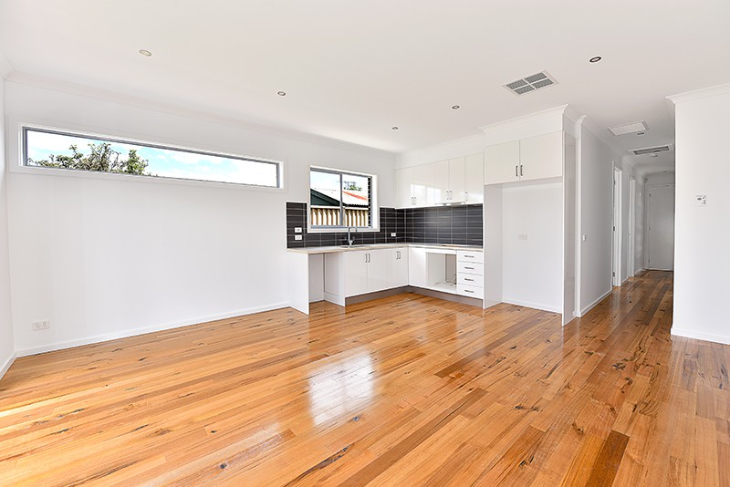 3/12 Highlands Avenue, Airport West, VIC 3042, Airport West - Thumbnail 2