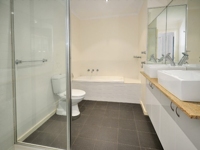 3/122 Ogilvie Street, Essendon, VIC 3040, Essendon - Thumbnail 4