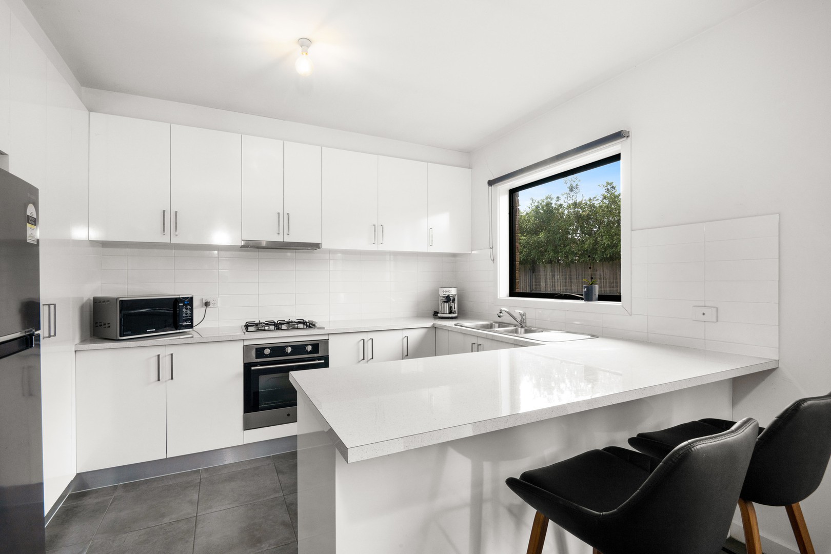 3/13-15 Carruthers Court, Thomson, VIC 3219, Thomson - Thumbnail 2