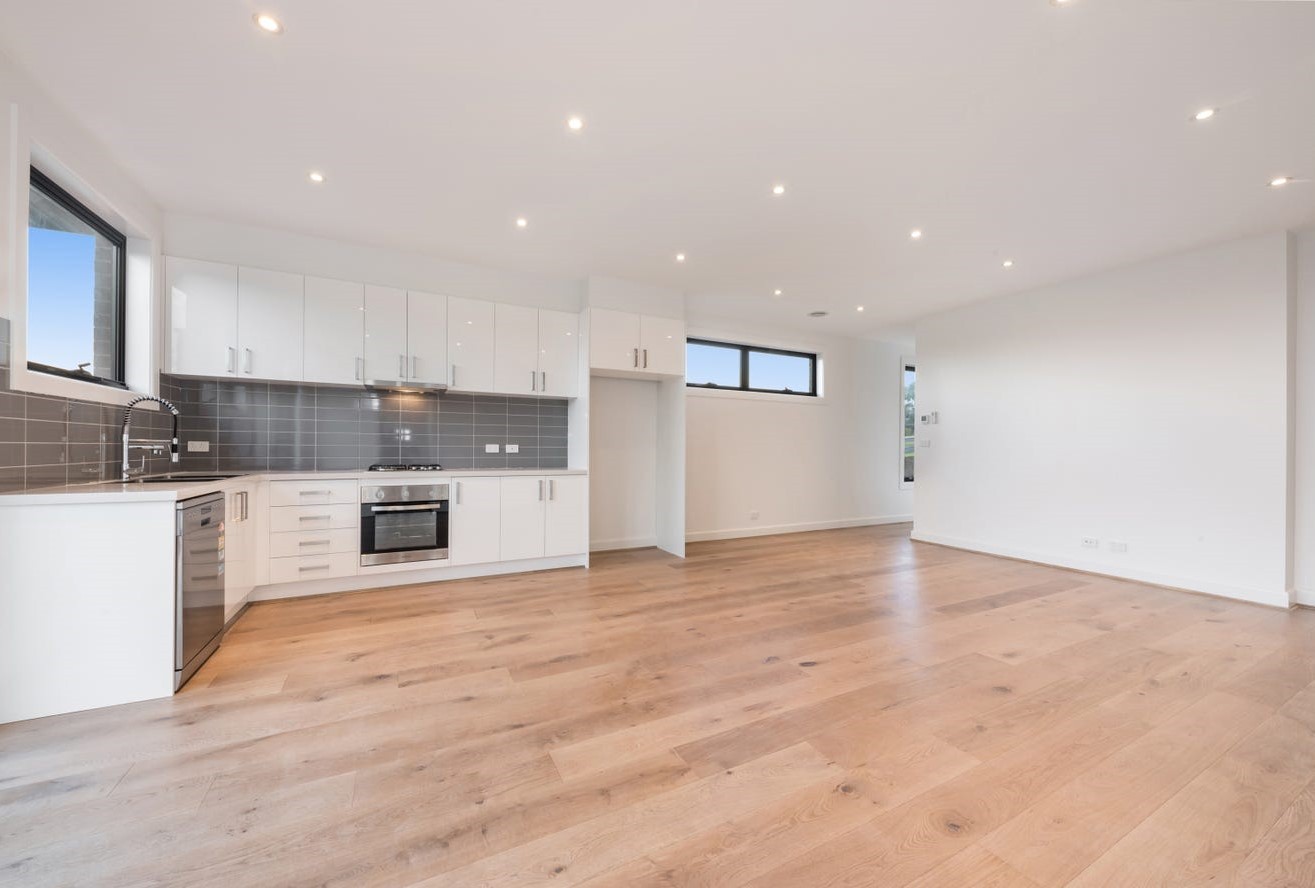 3/13 Oakhill Avenue, Highton, VIC 3216 - Thumbnail 2 - 20/12/2022