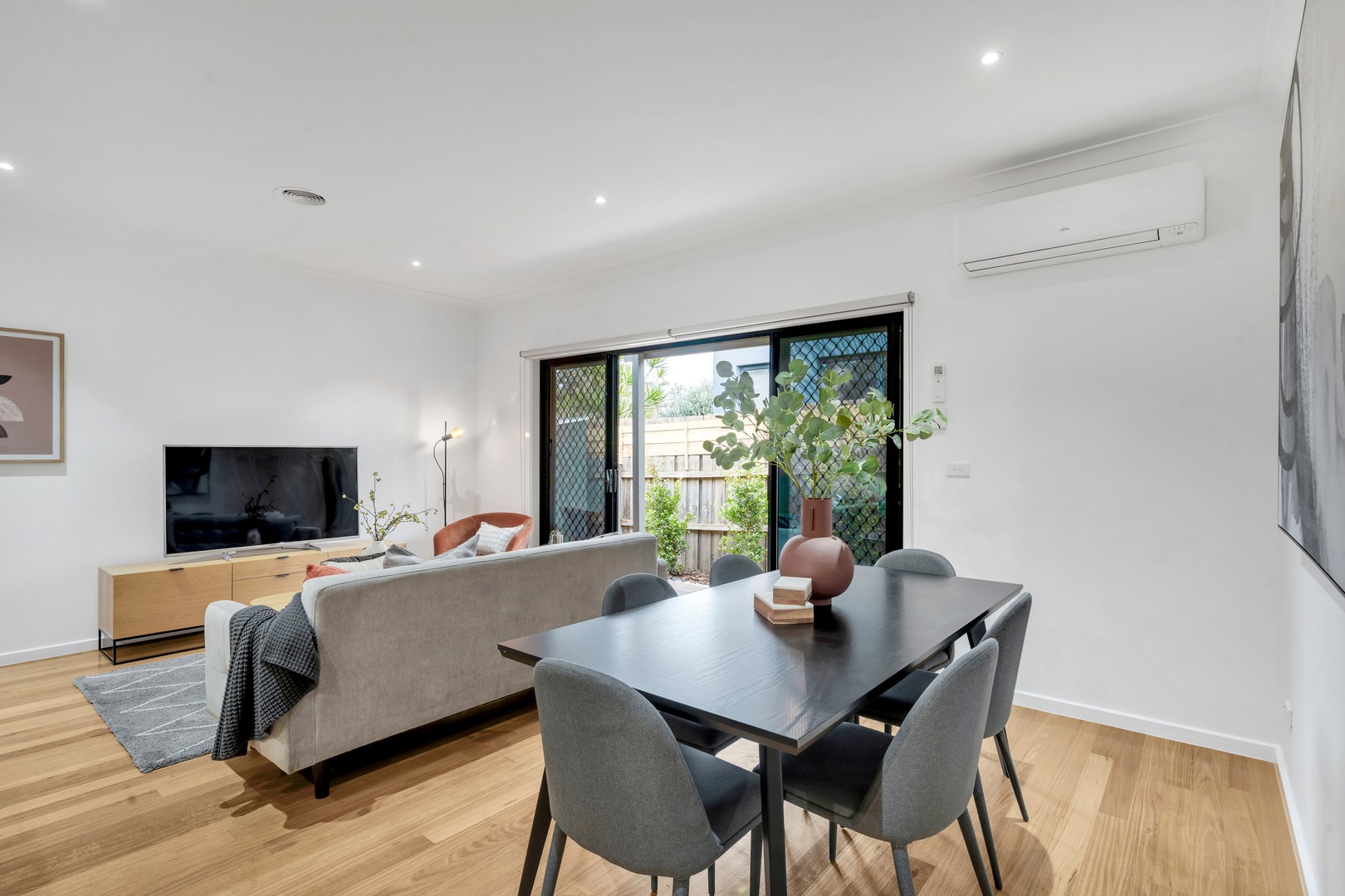 3/13 Walter Street, Sunshine, VIC 3020, Sunshine - Thumbnail 2