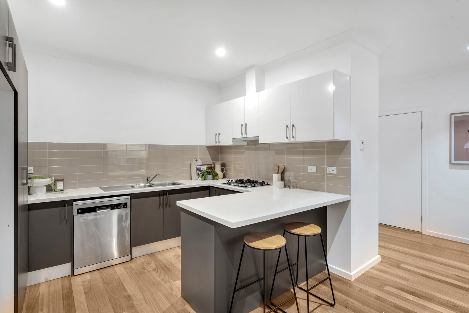 3/13 Walter Street, Sunshine, VIC 3020, Sunshine - Thumbnail 3