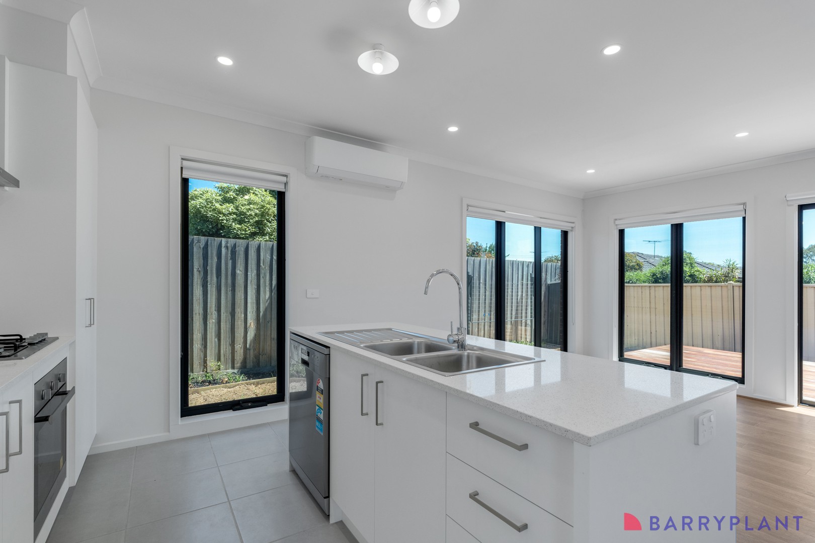 3/133 St Vigeons Road, Reservoir, VIC 3073, Reservoir - Thumbnail 3