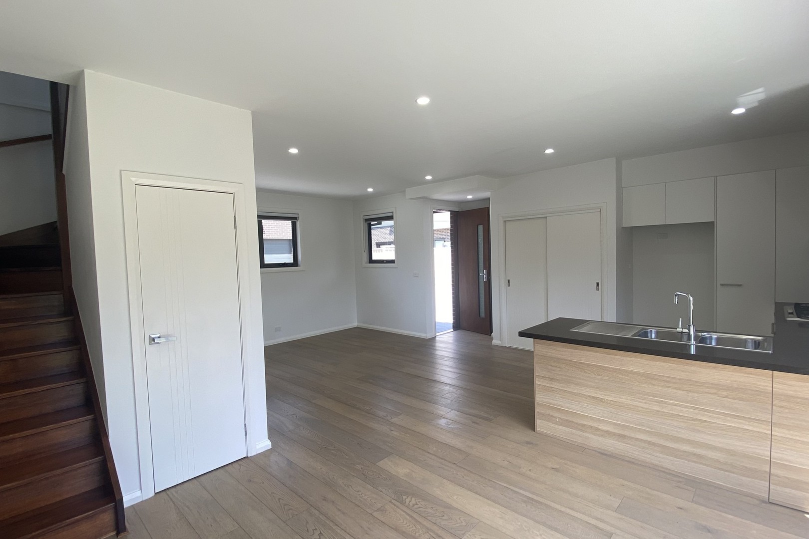 3/138-140 St Vigeons Road, Reservoir, VIC 3073, Reservoir - Thumbnail 3