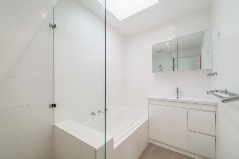 3/13A Railway Road, Blackburn, VIC 3130, Blackburn - Thumbnail 2