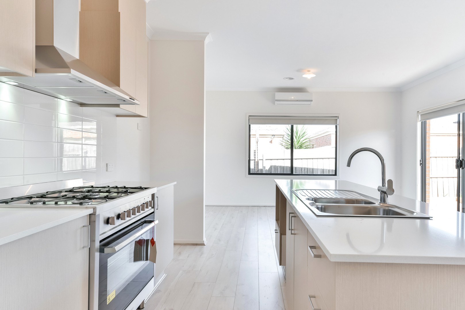 3/14 Huon Court, Waurn Ponds, VIC 3216, Waurn Ponds - Thumbnail 2
