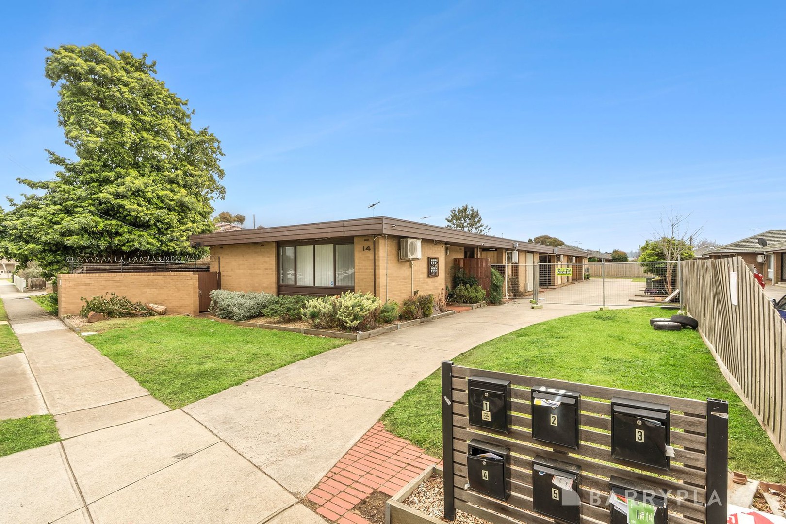 3/14 Manly Street, Werribee, VIC 3030 - Thumbnail 2 - 02/09/2025