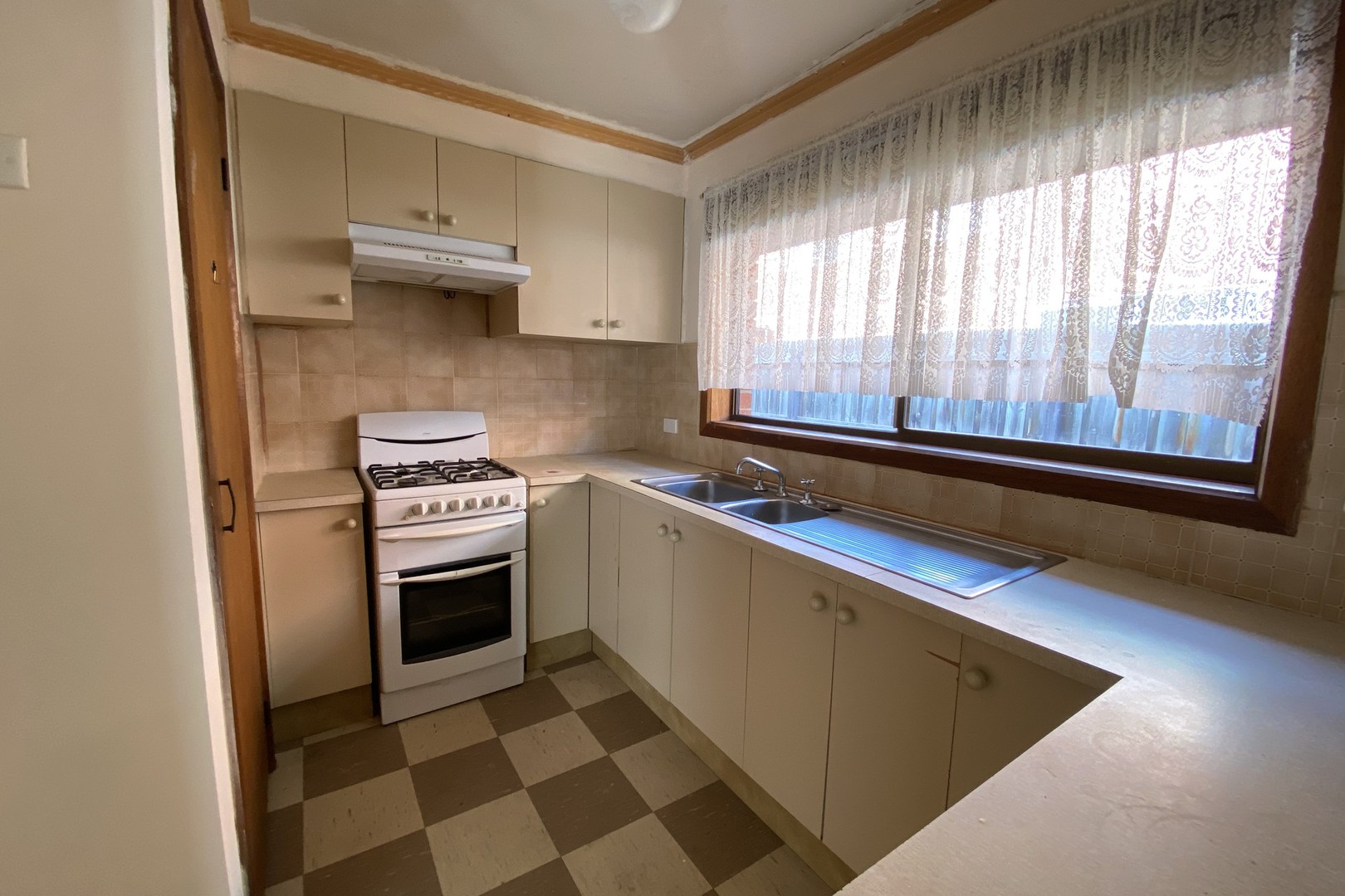 3/14 Stud Road, Dandenong, VIC 3175, Dandenong - Thumbnail 2