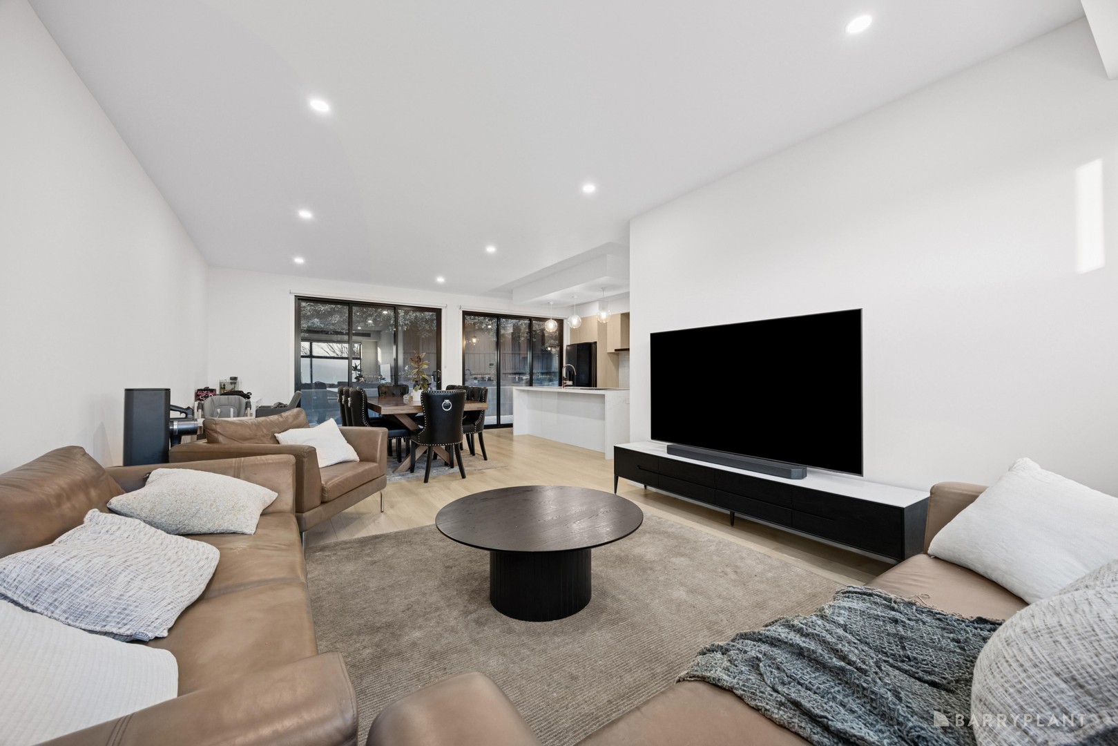 3/14 Yarraleen Place, Bulleen, VIC 3105 - Thumbnail 2 - 09/09/2025