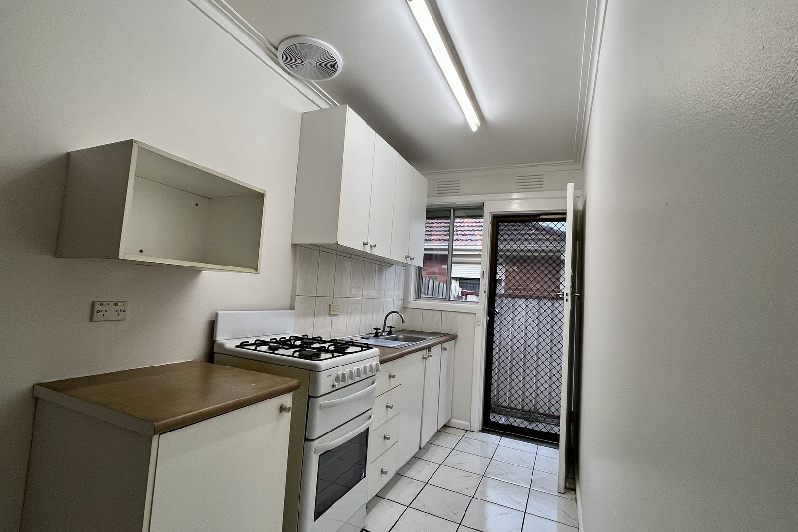 3/15 Cheddar Road, Reservoir, VIC 3073, Reservoir - Thumbnail 3