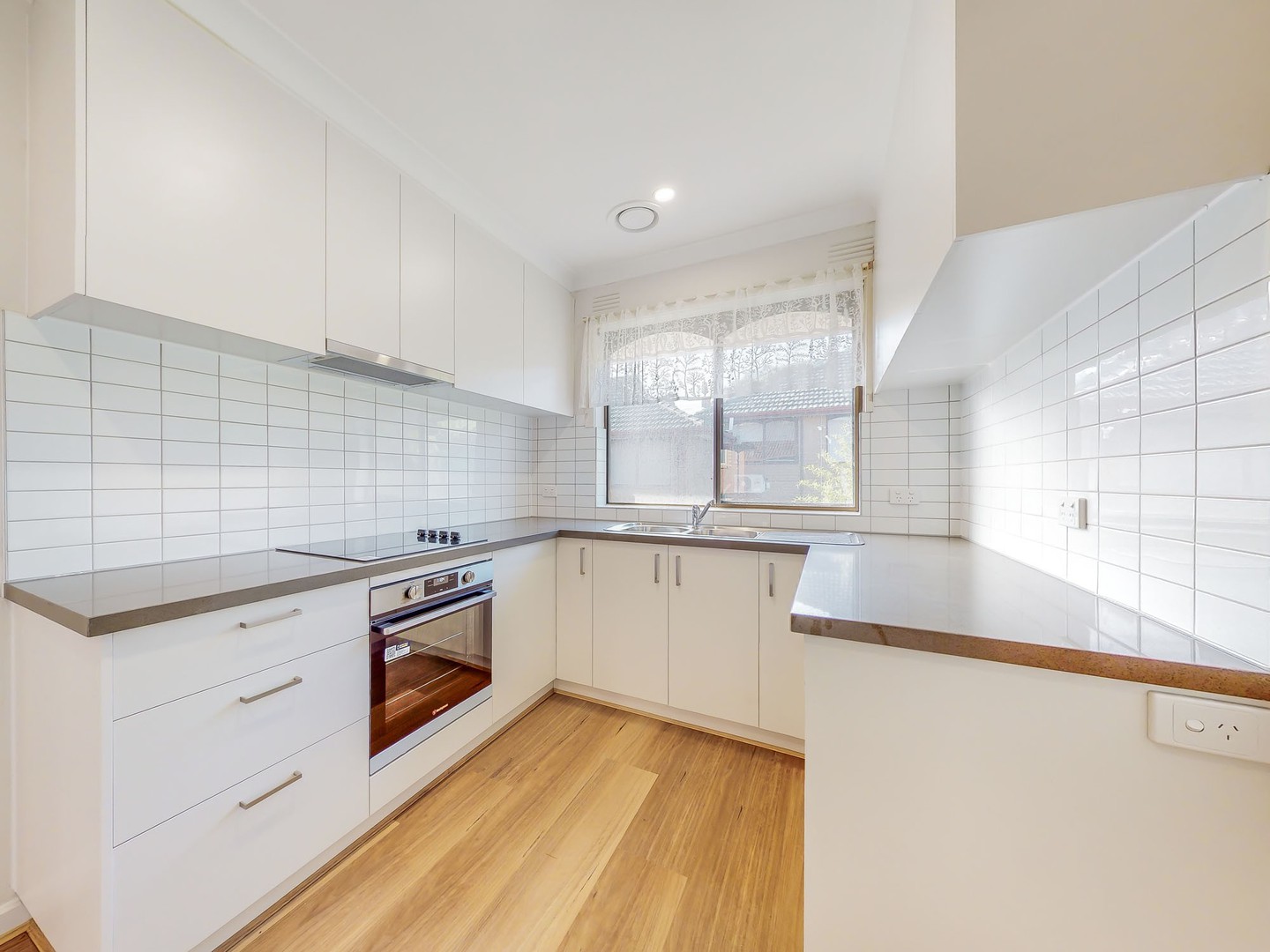 3/15 Firth Street, Doncaster, VIC 3108, Doncaster - Thumbnail 2