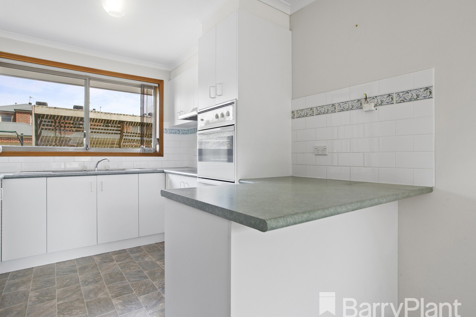 3/15 Park Street, Wendouree, VIC 3355, Wendouree - Thumbnail 5