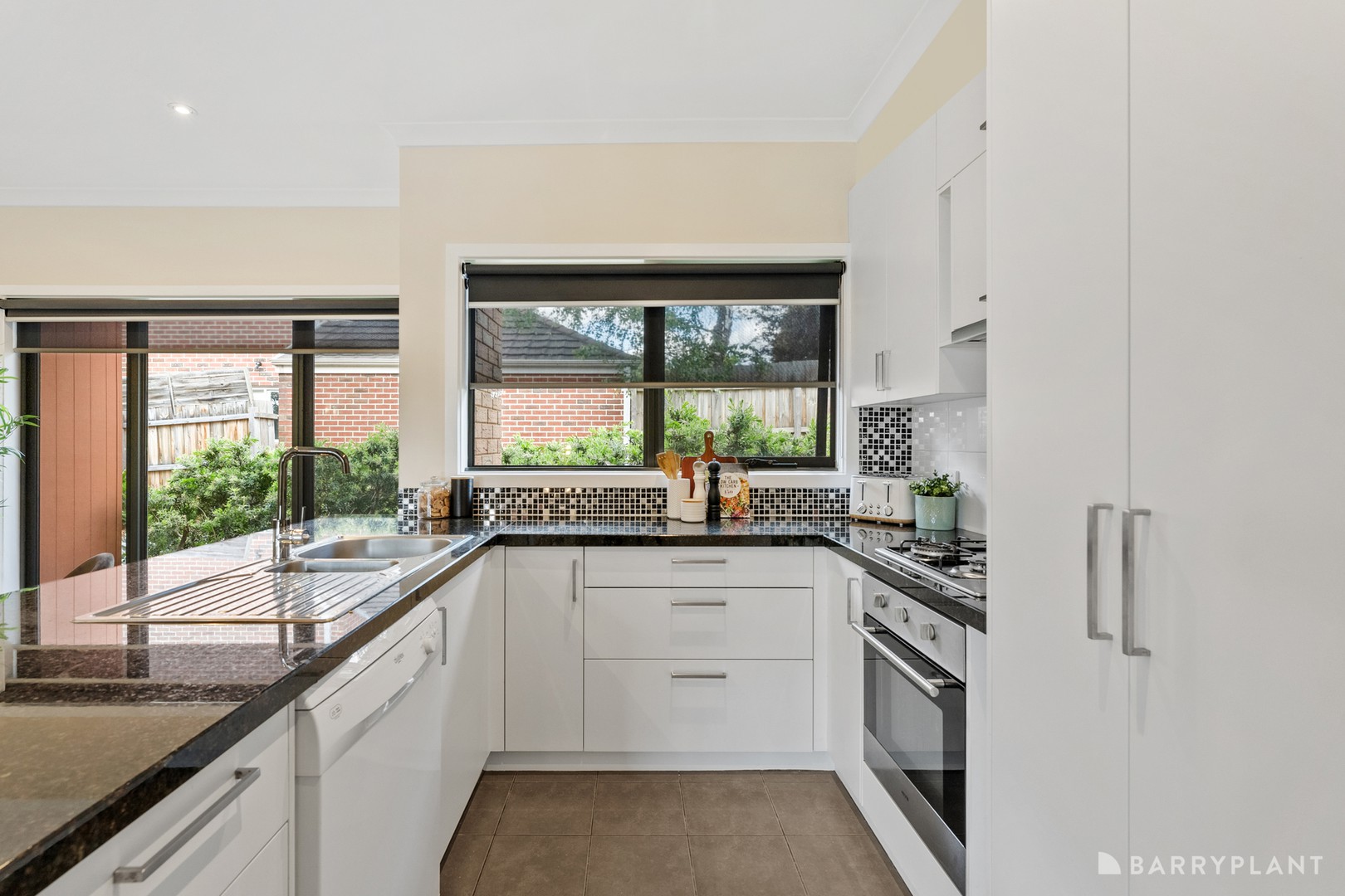 3/15 Ross Road, Croydon, VIC 3136, Croydon - Thumbnail 4