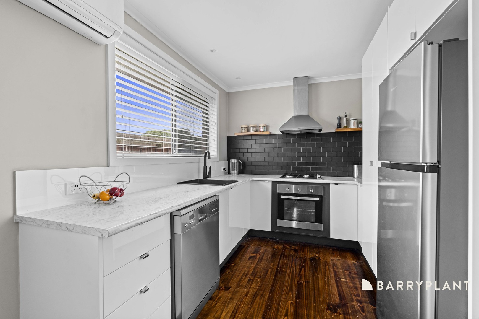 3/16 Sieben Close, Mill Park, VIC 3082, Mill Park - Thumbnail 4