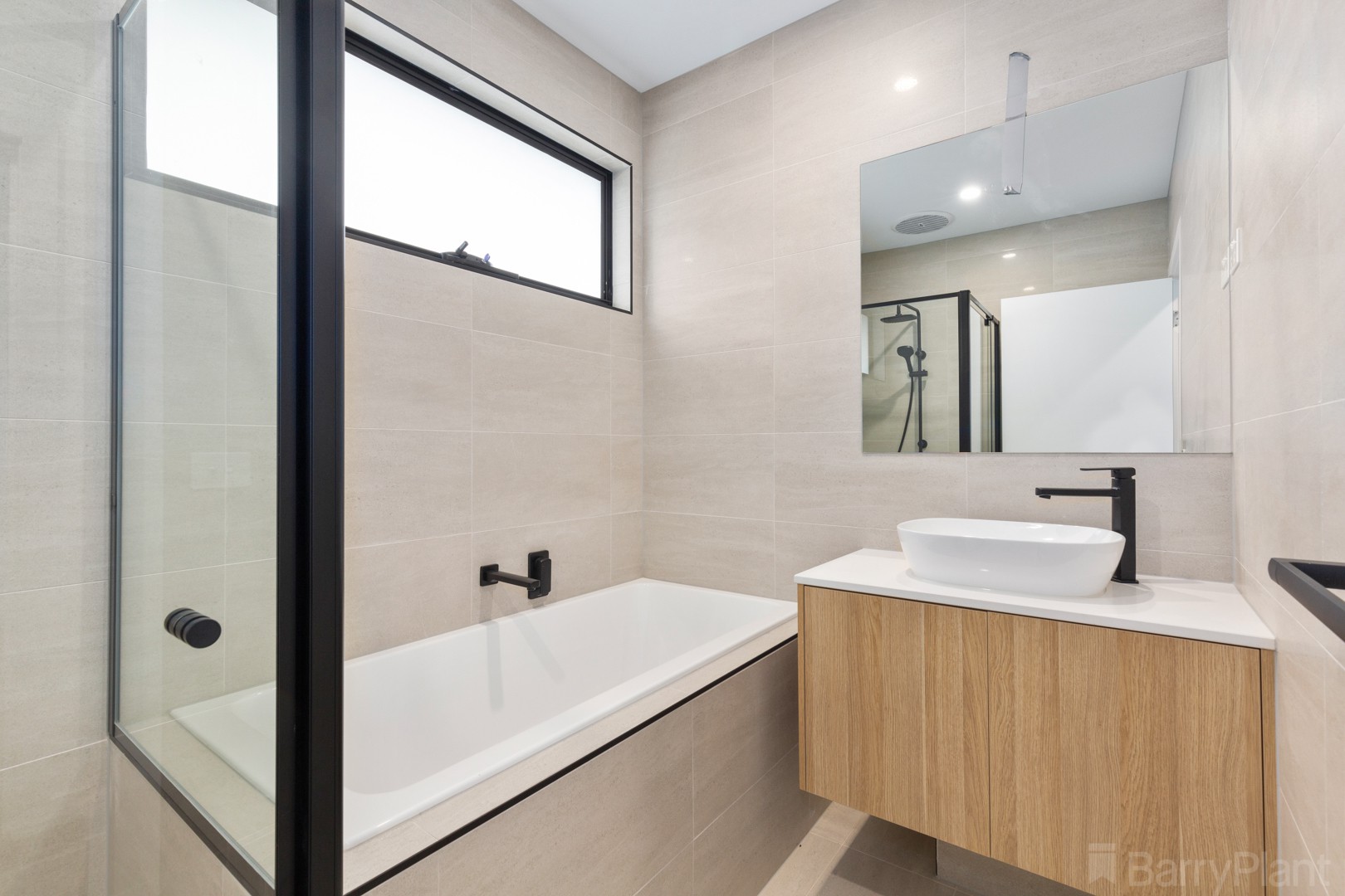 3/16 Yvonne Avenue, Croydon South, VIC 3136, Croydon South - Thumbnail 3
