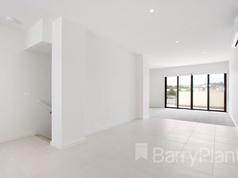 3/17 Edgeware Close, Pakenham, VIC 3810 - Thumbnail 2 - 16/07/2024