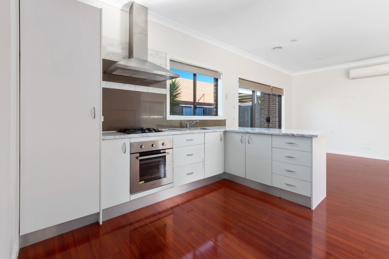 3/17 Perrett Avenue, St Albans, VIC 3021, St Albans - Thumbnail 2