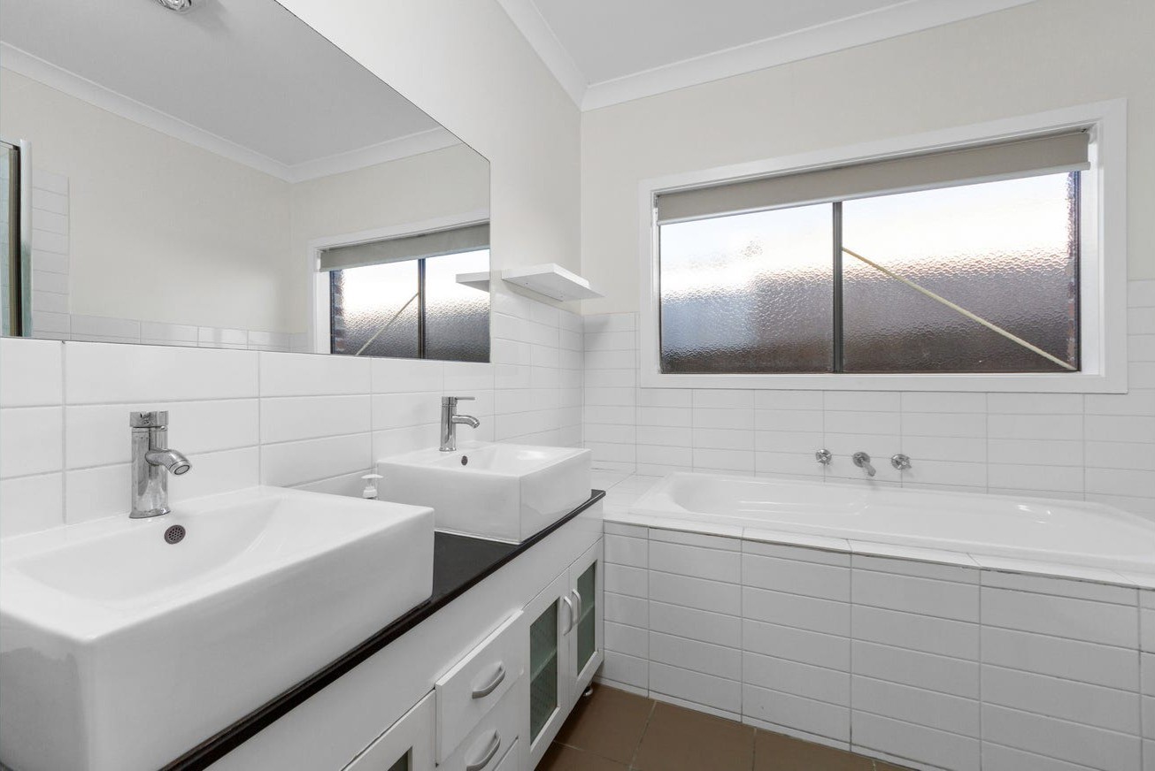 3/17 Perrett Avenue, St Albans, VIC 3021, St Albans - Thumbnail 3
