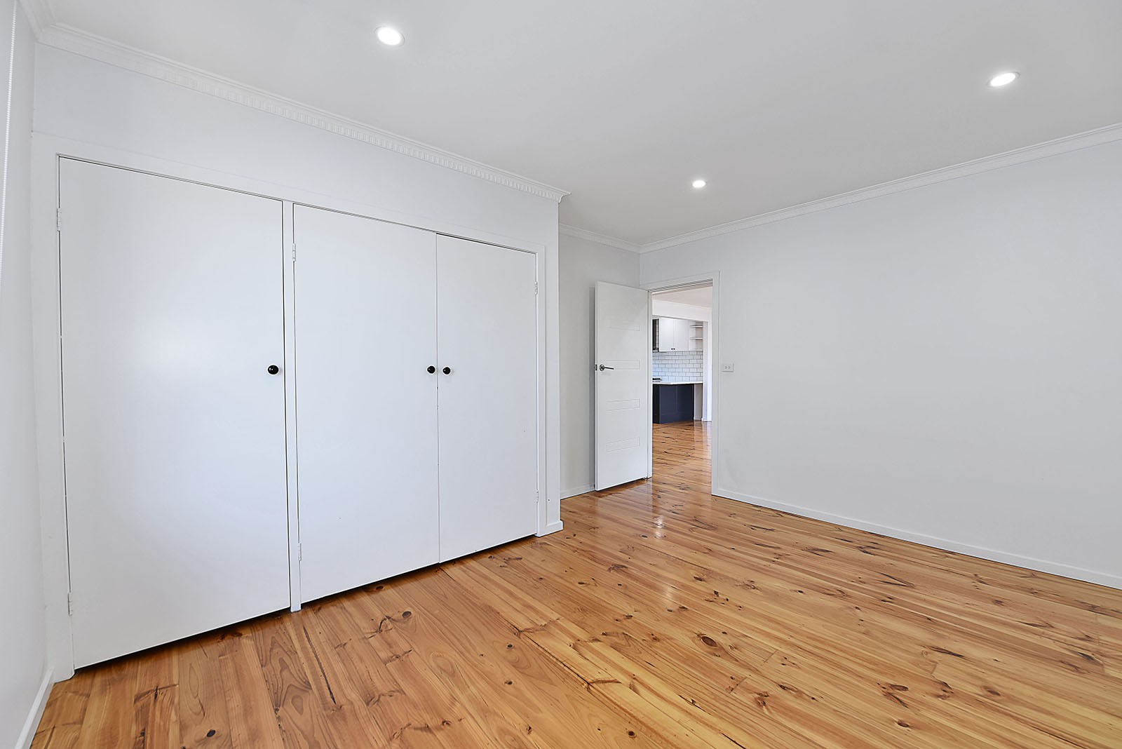 3/17 Tweedside St, Essendon, VIC 3040 - Thumbnail 2 - 14/04/2025