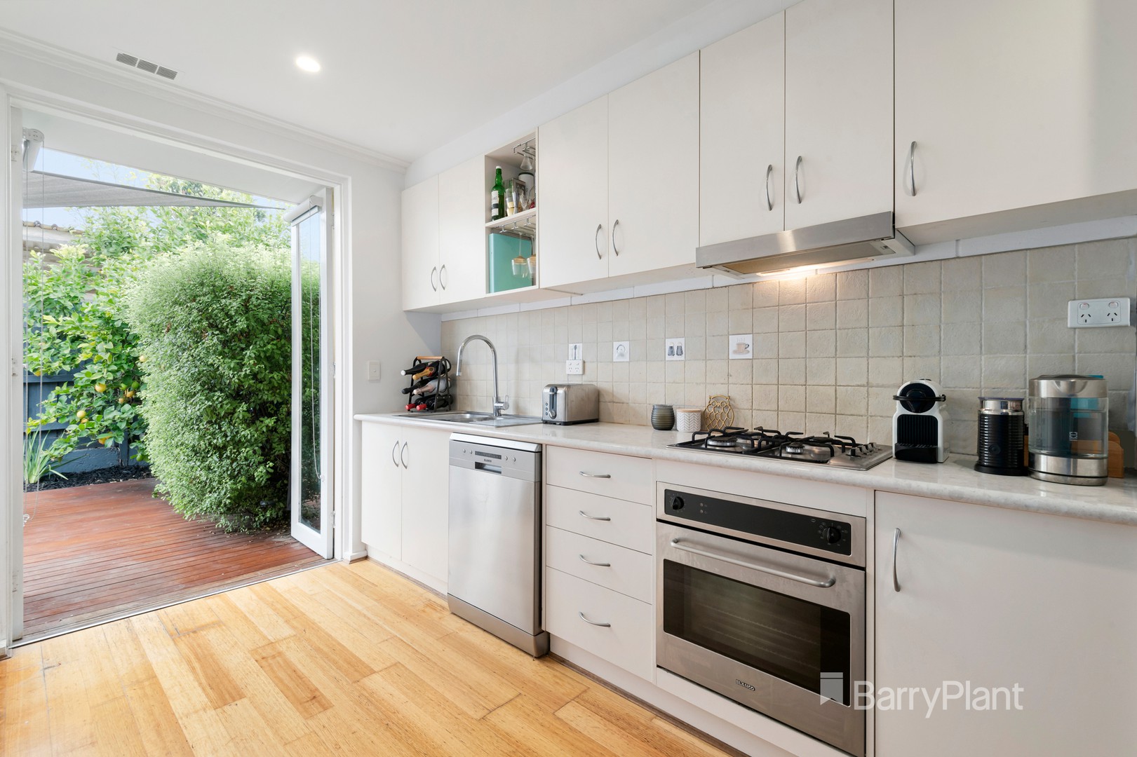 3/18 Broadway, Bonbeach, VIC 3196 - Thumbnail 2 - 16/05/2022