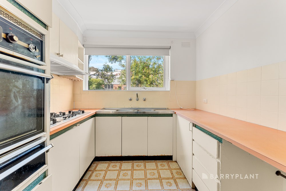 3/18 Firth Street, Doncaster, VIC 3108 - Thumbnail 2 - 16/04/2025