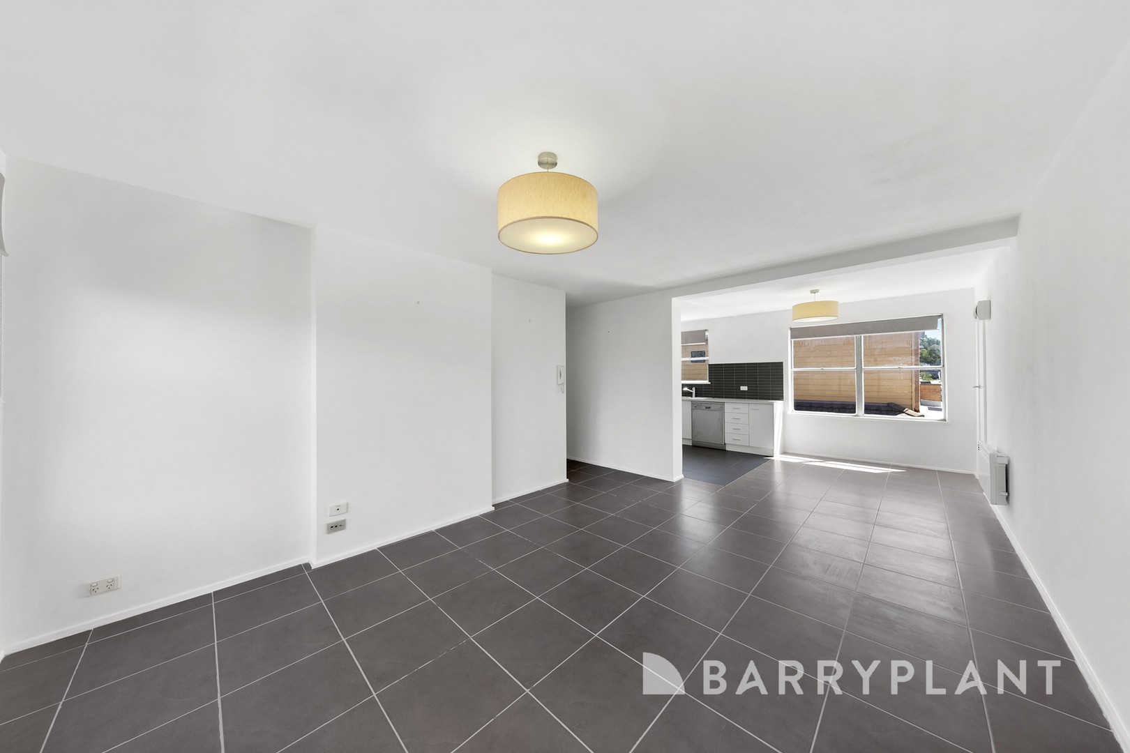 3/18 Lawn Crescent, Braybrook, VIC 3019, Braybrook - Thumbnail 2
