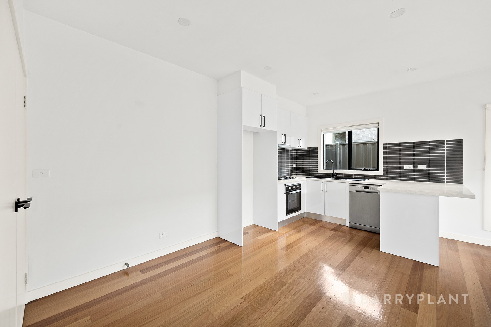 3/18 Neil Street, Hadfield, VIC 3046, Hadfield - Thumbnail 4