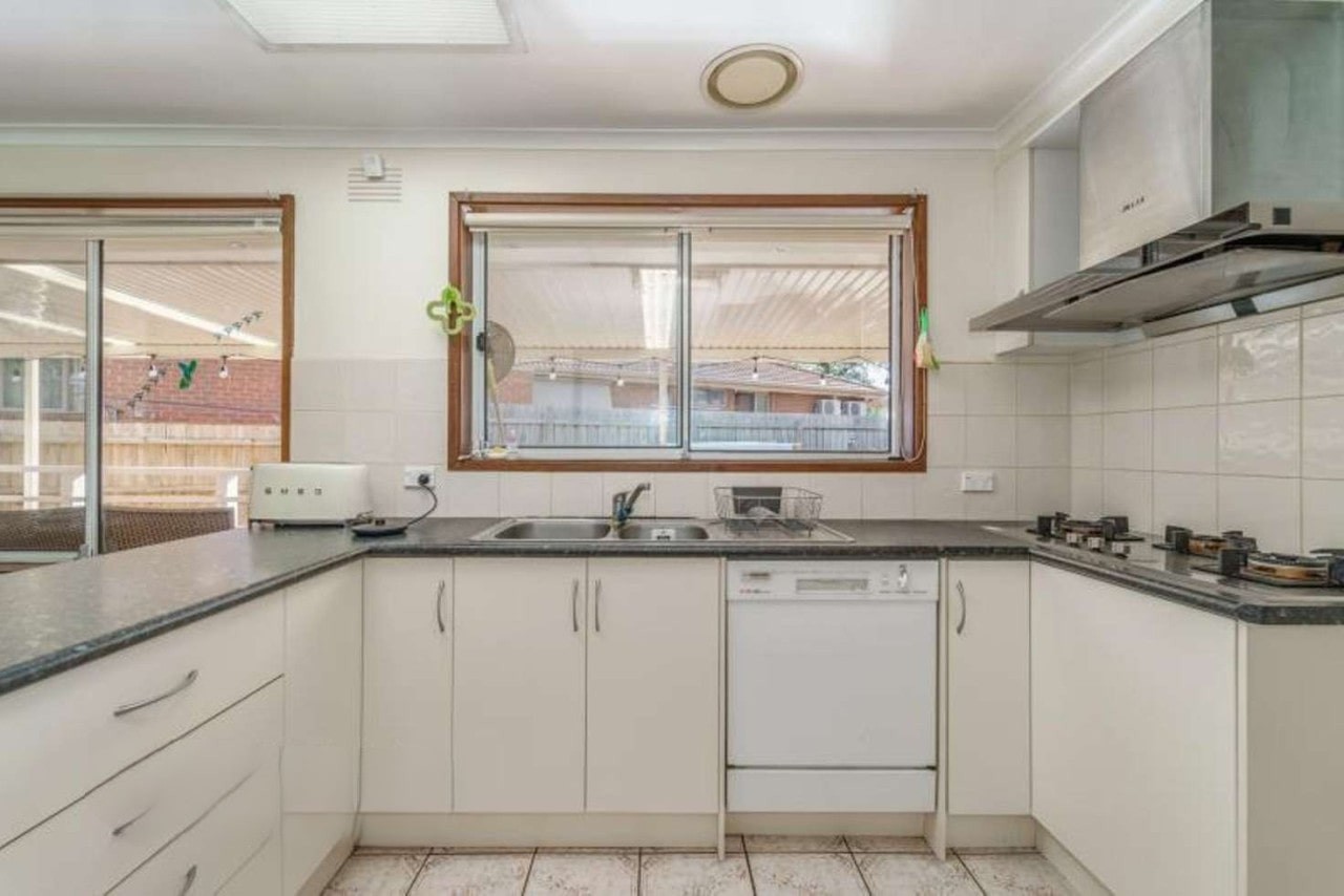 3/18 Wooddale Grove, Mitcham, VIC 3132, Mitcham - Thumbnail 2