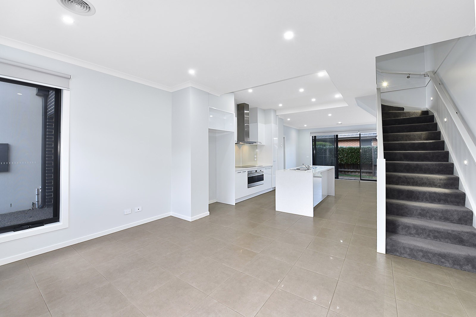 3/180 Parer Road, Airport West, VIC 3042, Airport West - Thumbnail 2