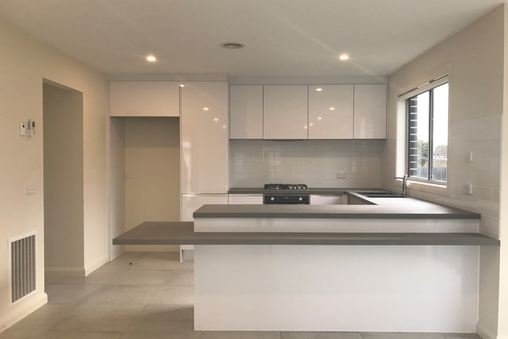 3/185 Camms Road, Cranbourne, VIC 3977 - Thumbnail 2 - 10/09/2021