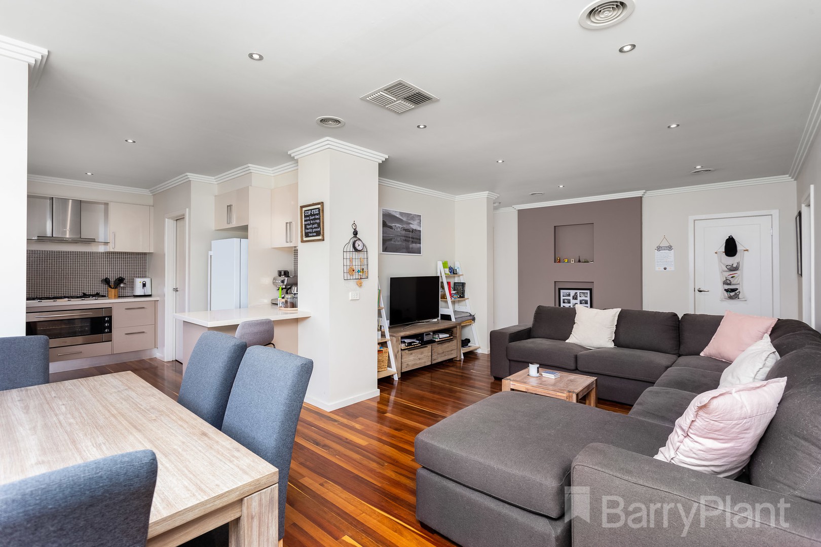 3/19 Hemsley Promenade, Point Cook, VIC 3030, Point Cook - Thumbnail 2