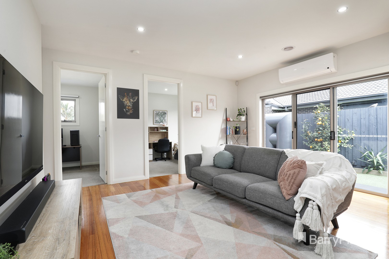 3/19 Isla AvenueGlenroy, VIC 3046, Glenroy - Thumbnail 2