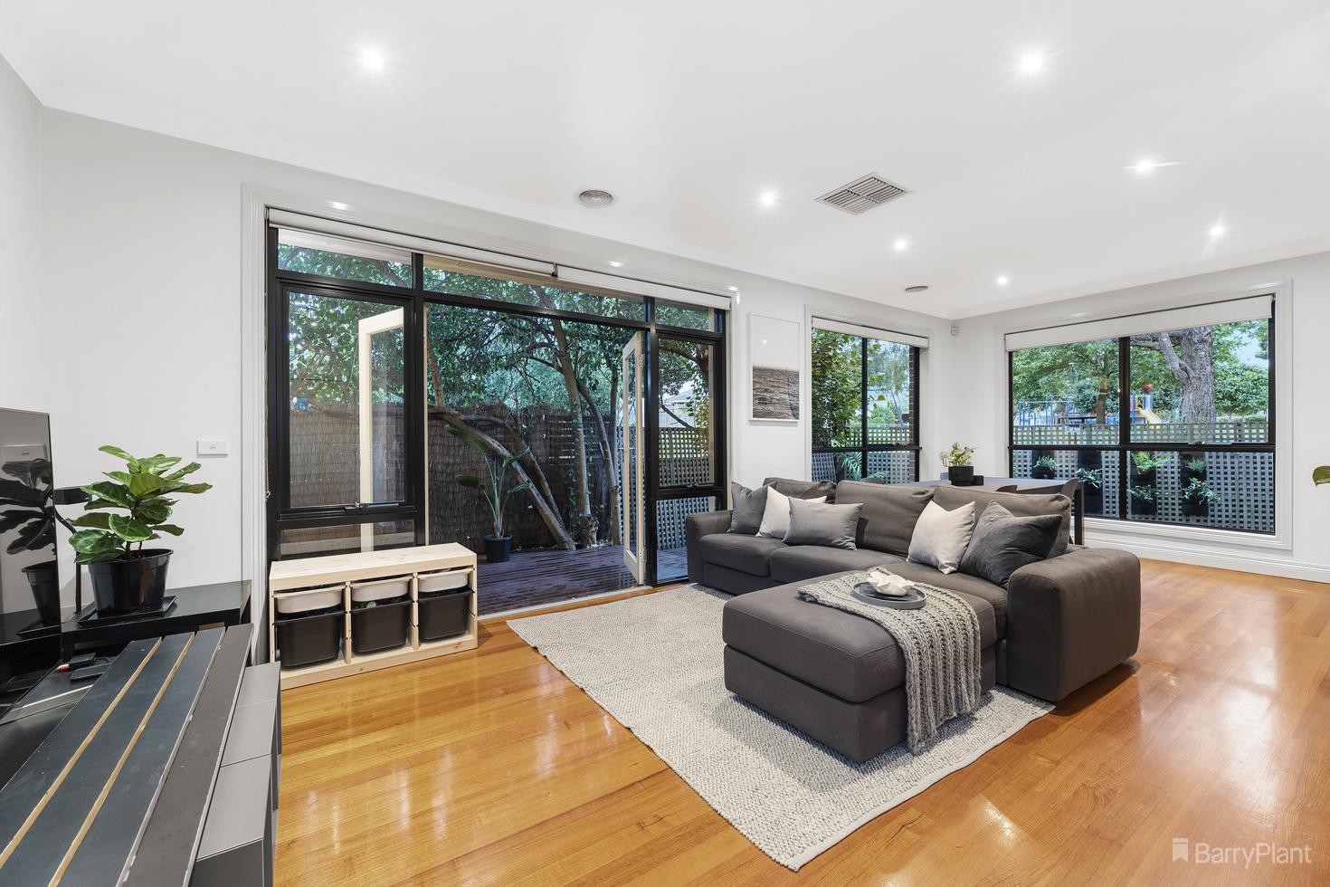 3/19 Outhwaite Avenue, Doncaster, VIC 3108, Doncaster - Thumbnail 2
