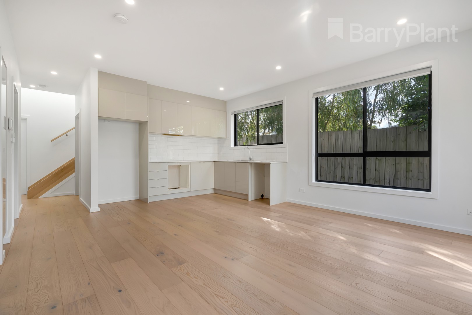 3/2 Croft Crescent, Reservoir, VIC 3073, Reservoir - Thumbnail 3