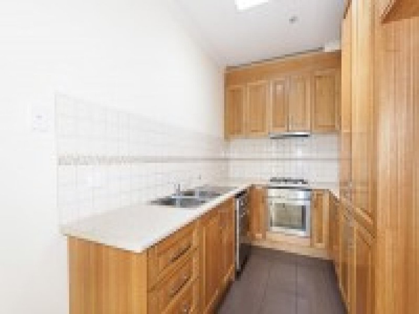 3/2 Faye Street, Reservoir, VIC 3073 - Thumbnail 1 - 03/10/2017