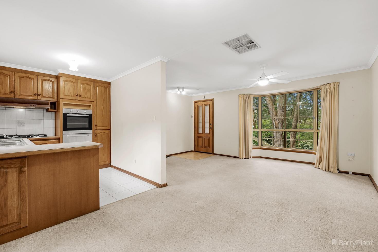 3/2 Fernside Avenue, Briar Hill, VIC 3088, Briar Hill - Thumbnail 2