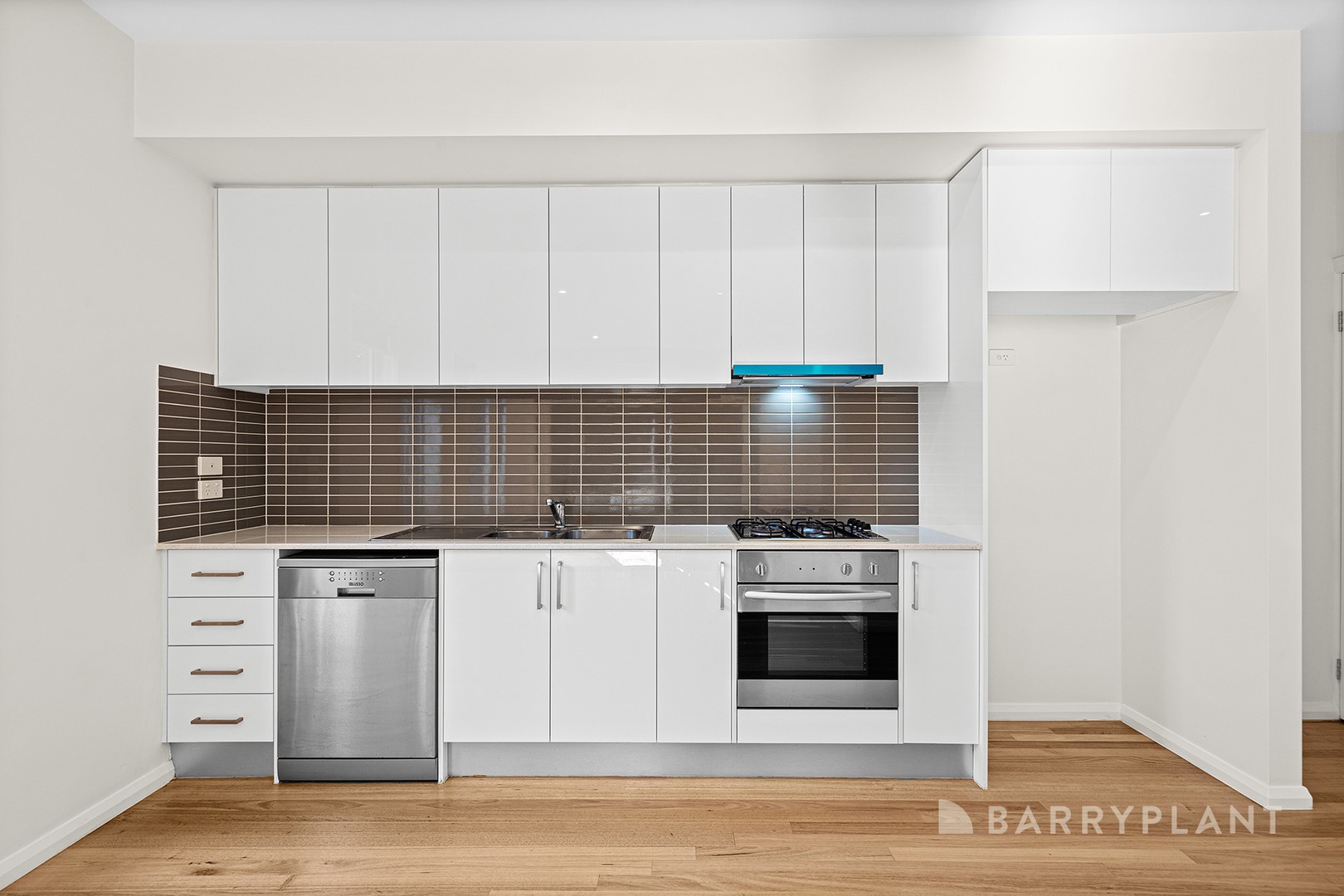 3/2 Hilda Street, Glenroy, VIC 3046, Glenroy - Thumbnail 3